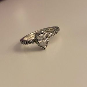 Pandora Ring